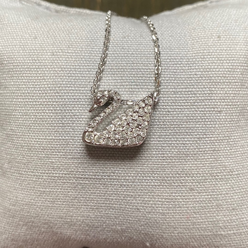Swarovski Classic Swan Pendant Necklace